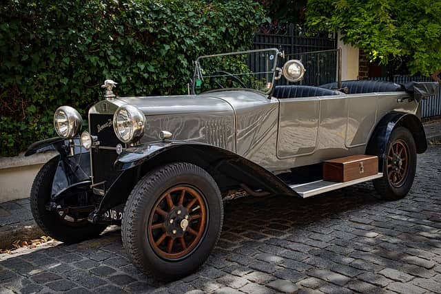 Los coches de hoy estamos mejor o peor que hace 100 años